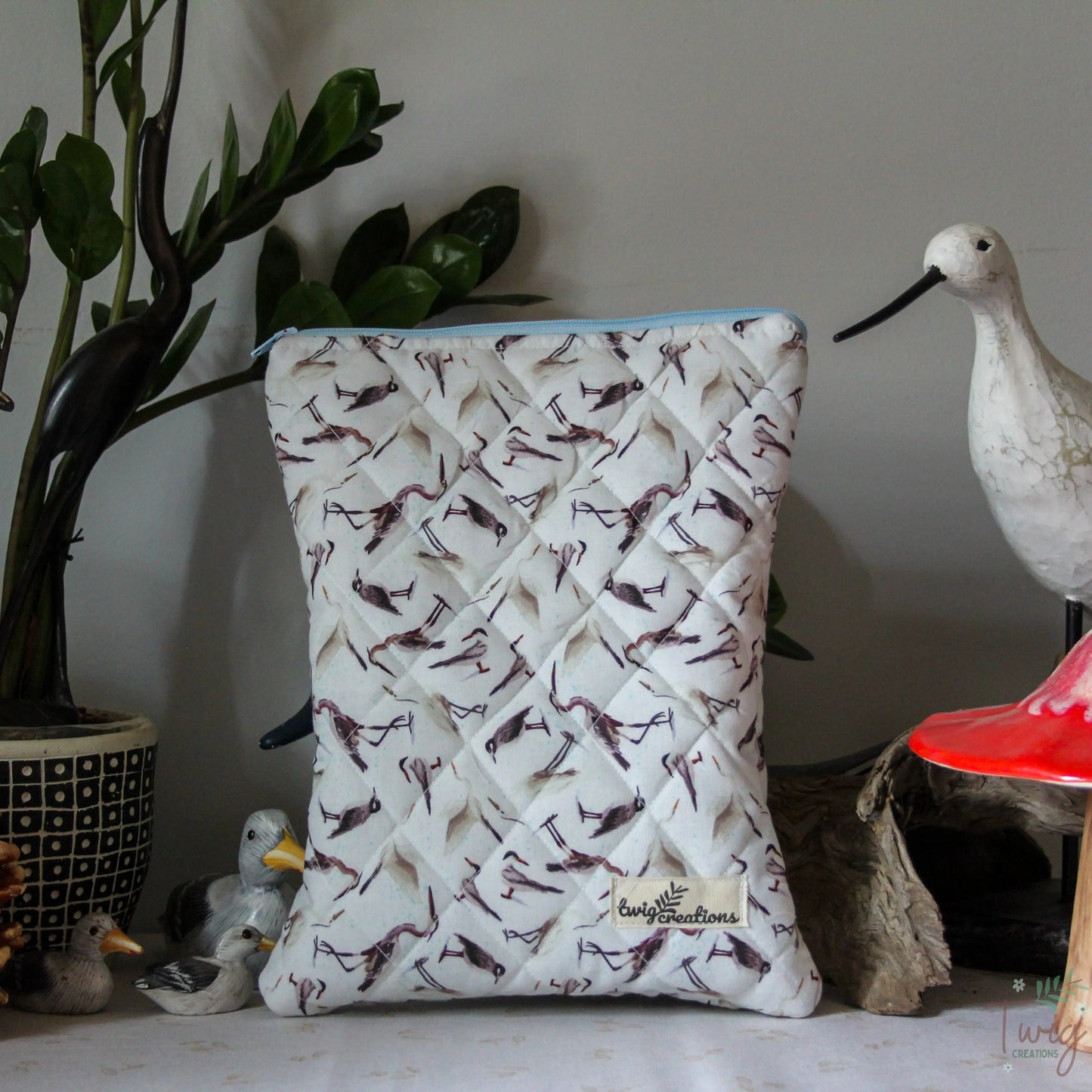 The Waterbirds Pouch