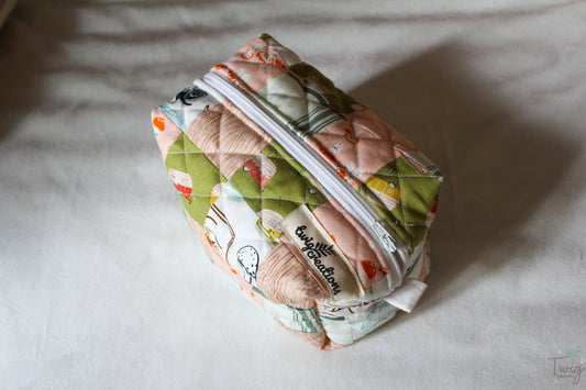 Nature Seeker Makeup Bag