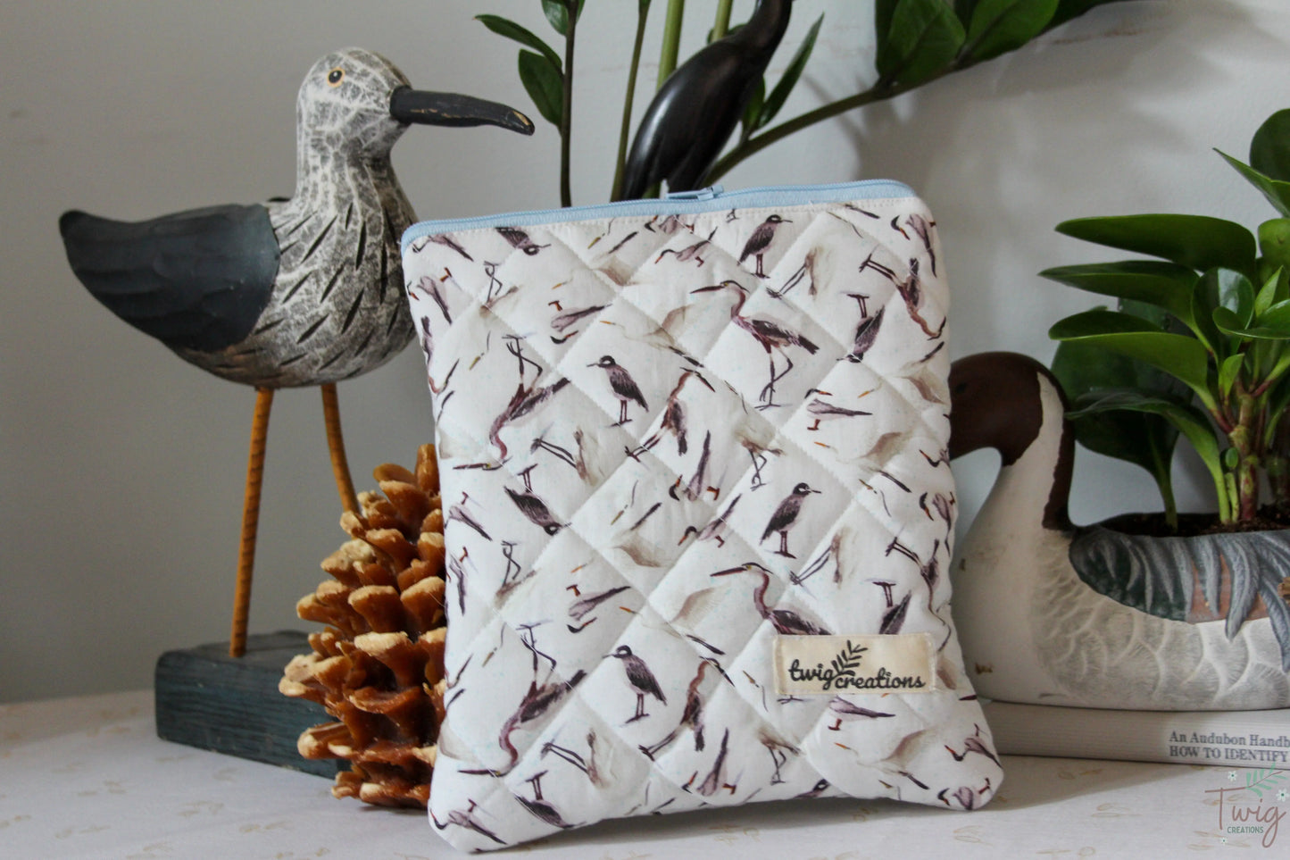 The Waterbirds Pouch